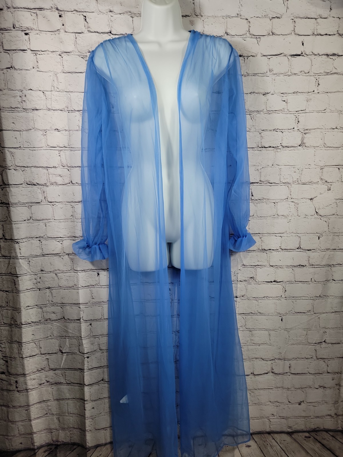 VTG Circle III Sheer Nylon Robe/ Peignoir Large 1960s or 1970s Made USA Y2K