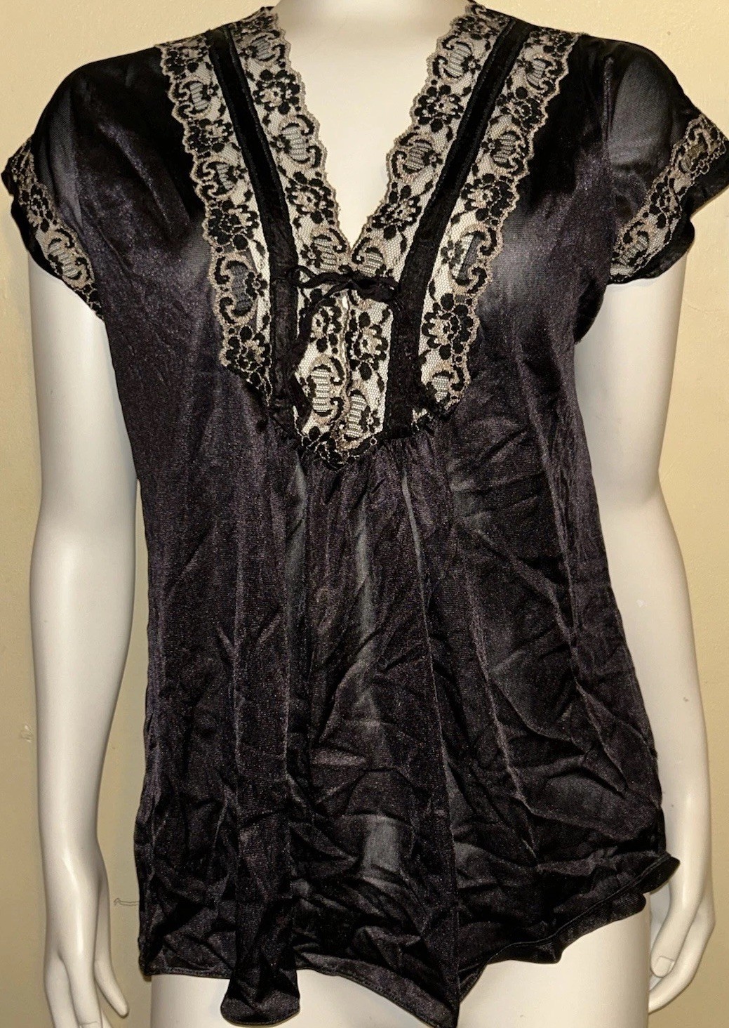 LADY CAMEO DALLAS Vintage Slip Shirt Black Nylon Short Sleeves Woman Medium