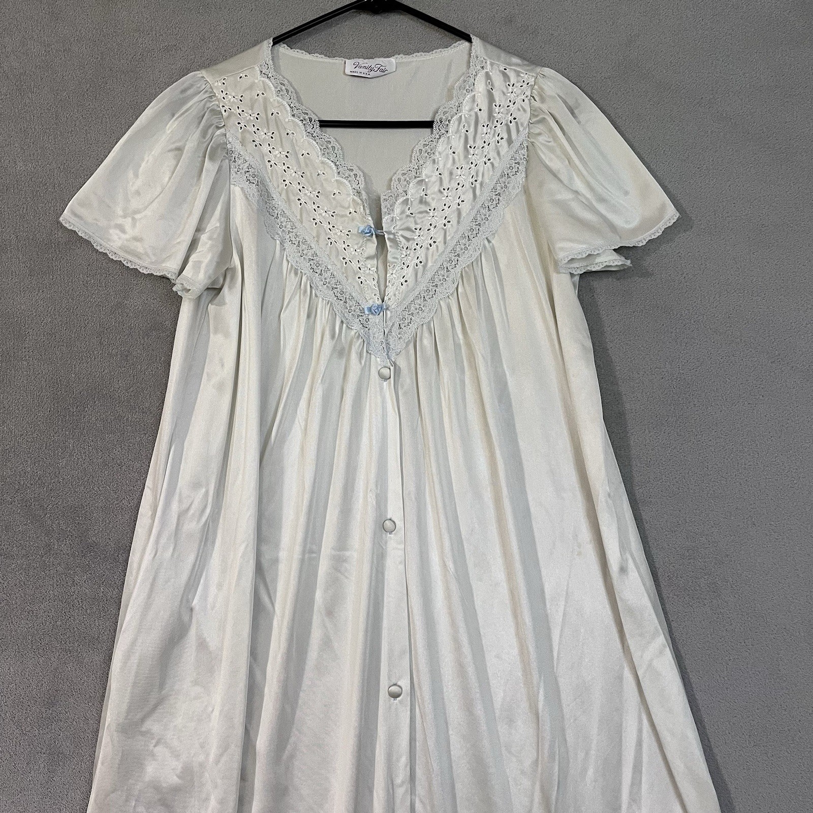 Vtg Vanity Fair Ivory Nylon Nightgown Small Lace Eyelet Button Front Cottagecore