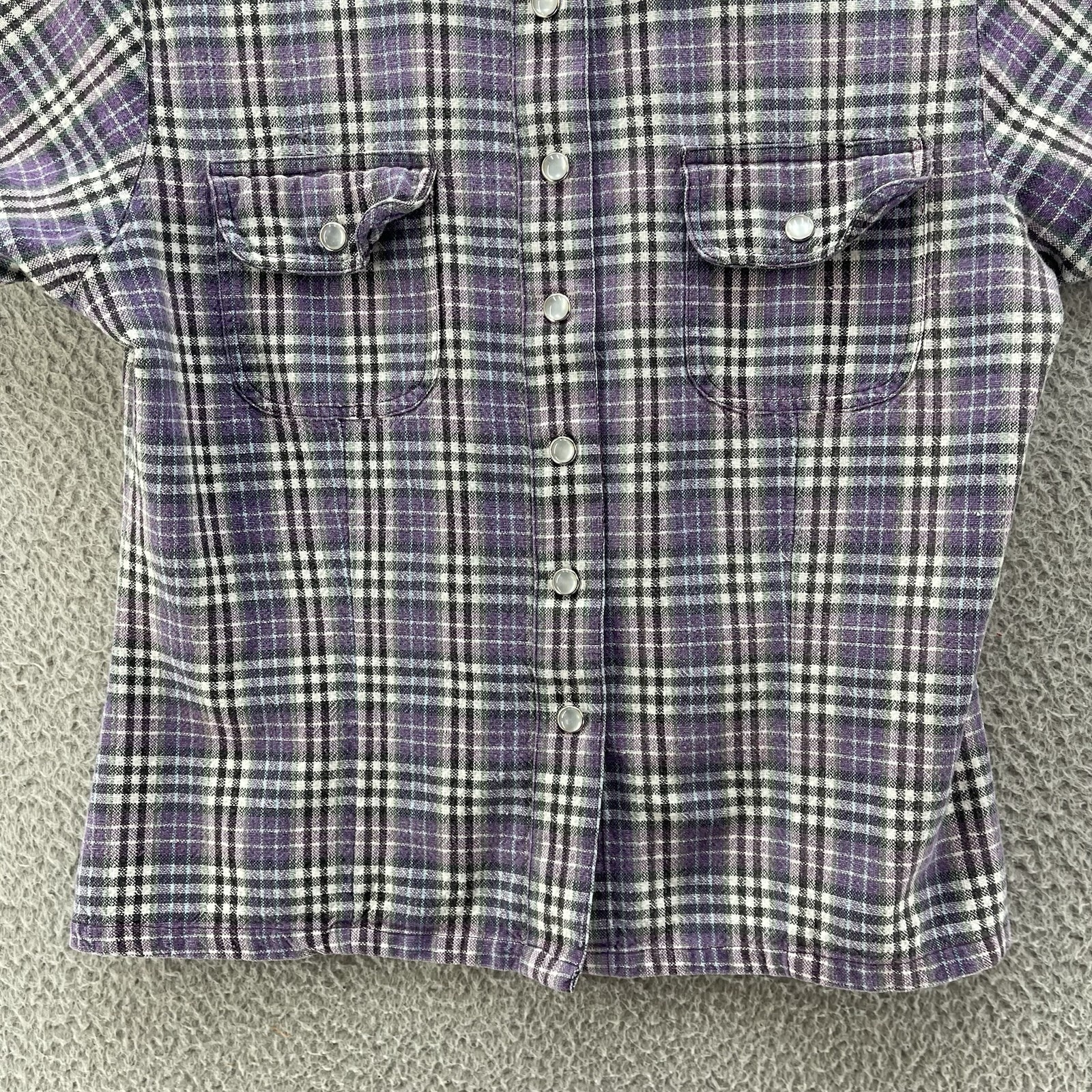 Vintage Quizz New with tags York Snaps Up Shirt Women Medium Crop Petite Purple*