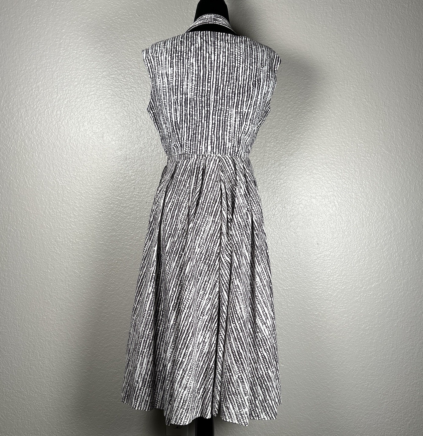 Vintage 1950s Sz 2P Black & White Full Skirt Halter Party Dress Rockabilly+Vest