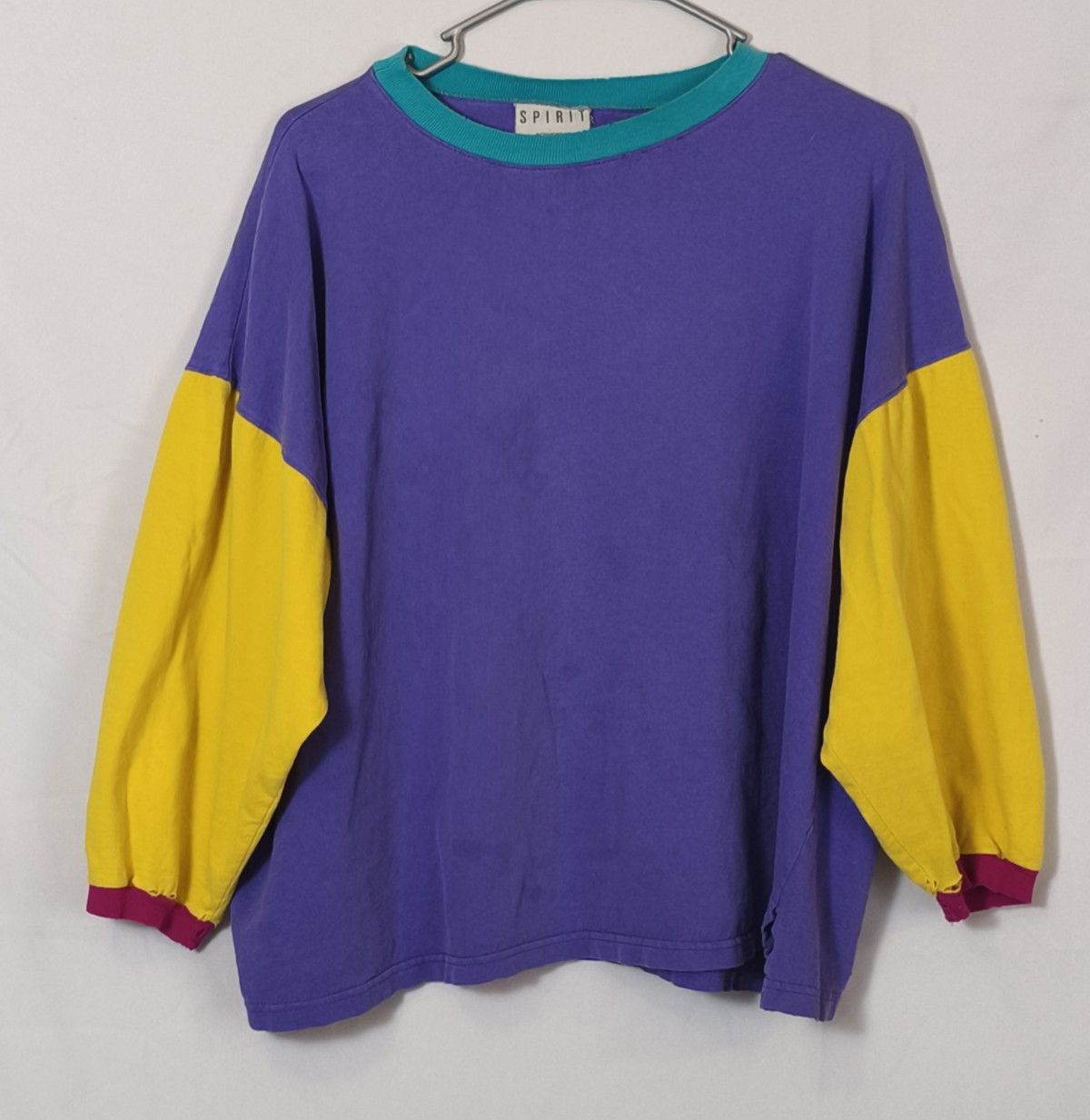 Vintage 80s/90s Spirit Activewear Color Block Shirt USA made Sz Lg Thrashed