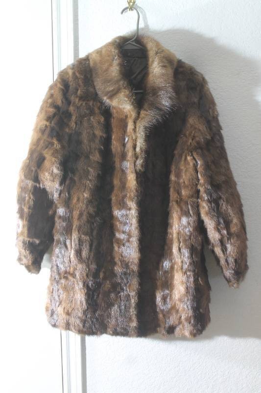 DASCO LUXURY DARK BROWN MINK FUR COAT, GENTLY WORN – Aprox size M/L