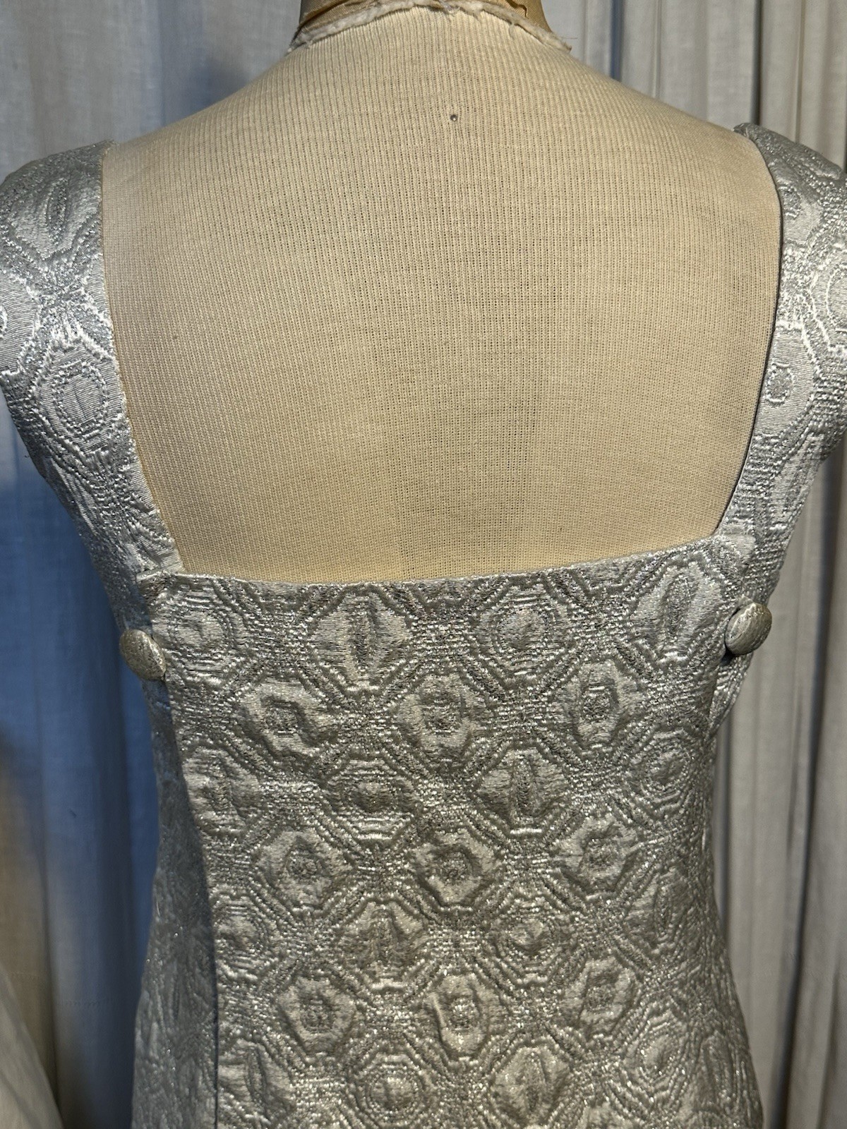 Vintage Mod 60s White Silver Metallic Sleeveless Dress Sz XS-S Pre-owned