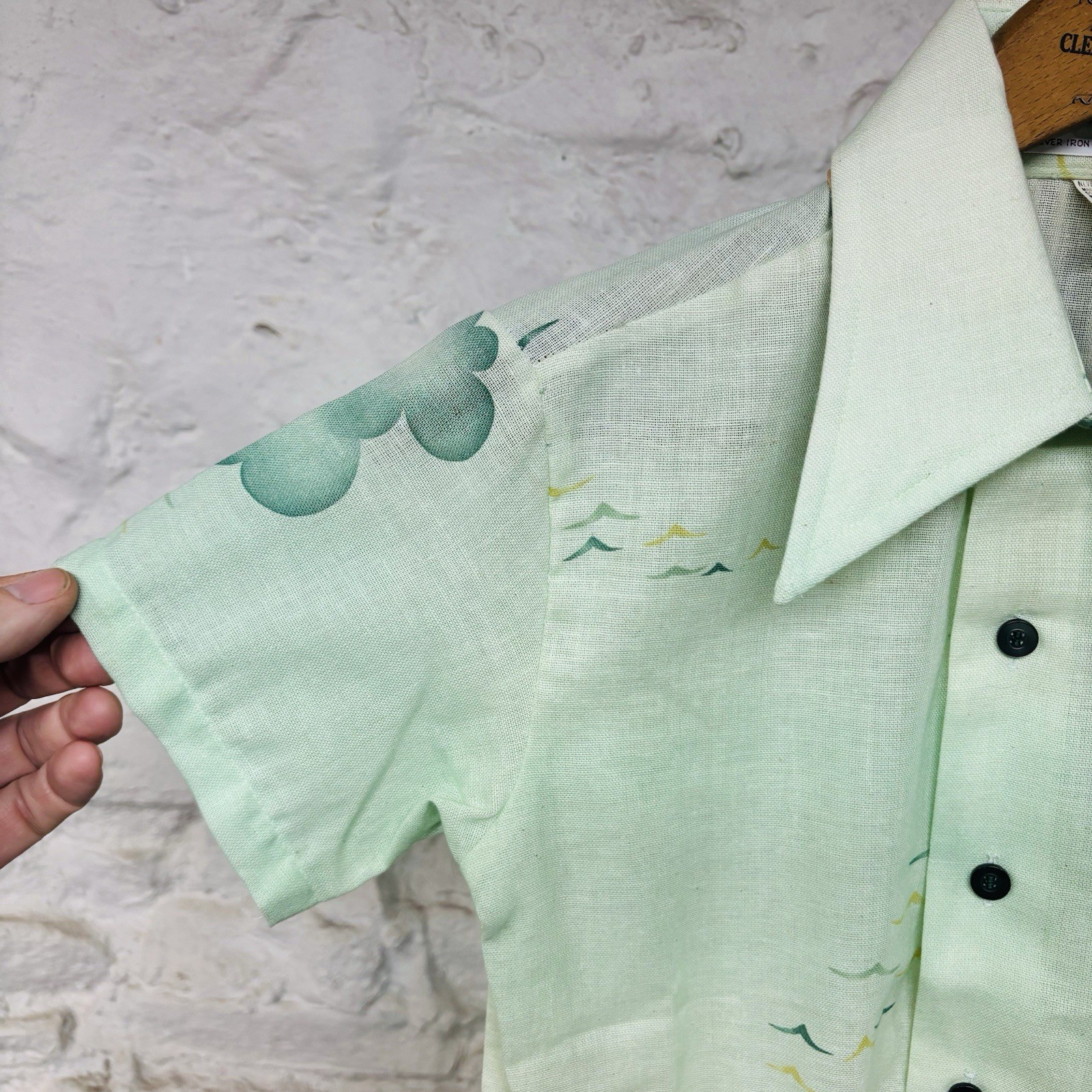 Campus New Breed Dagger Collar Shirt Cloud Bird Print Vintage 1970s USA Mod XS