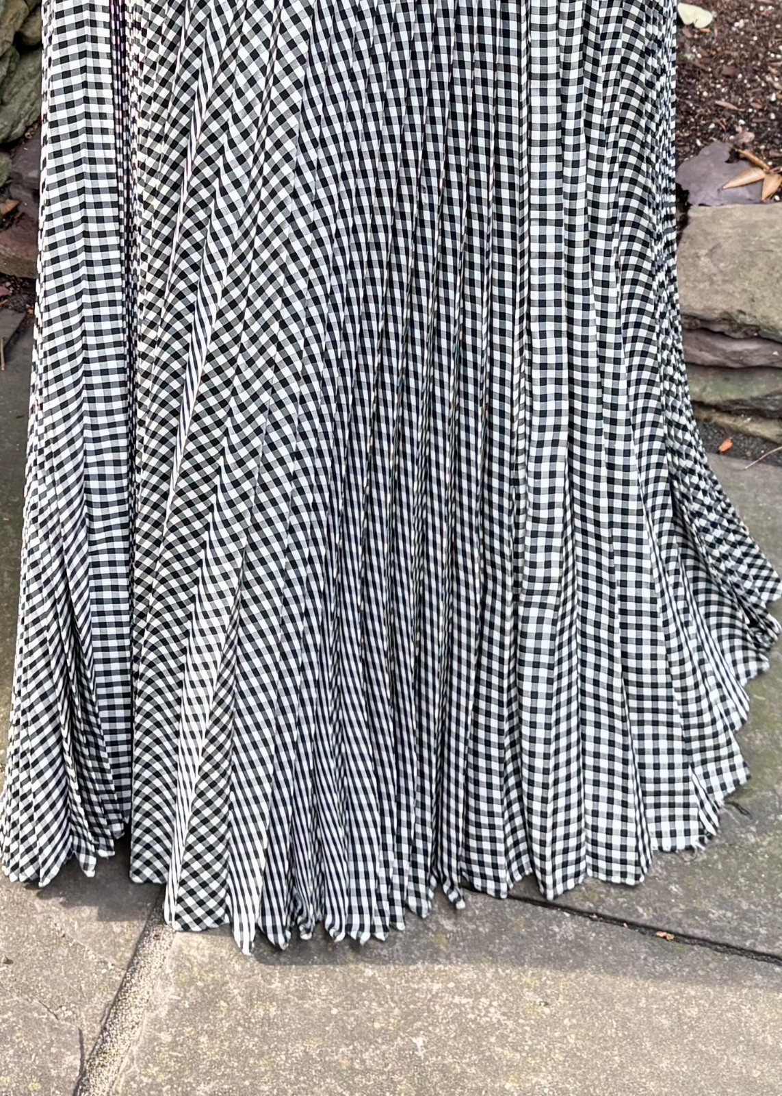 vintage SKIRT BLACK & WHITE CHECK Maxi Accordion Pleats FULL sweep velvet waist