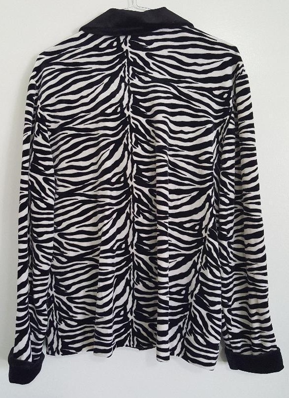 Victoria Morgan Velour 2 Piece White Tiger Jacket & Black Pants both in Size 10