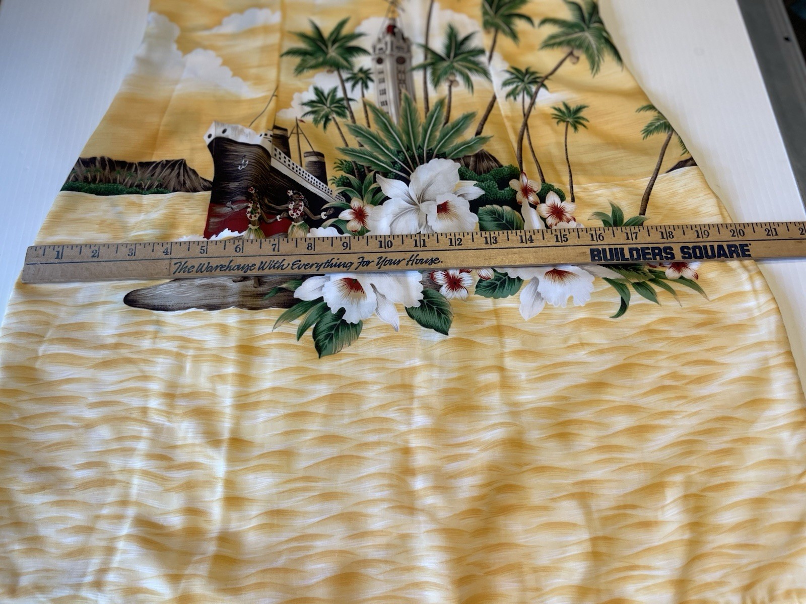 vintage hawaiian dress Yellow Hulu Dancers Size Medium Tropical Sun Dress