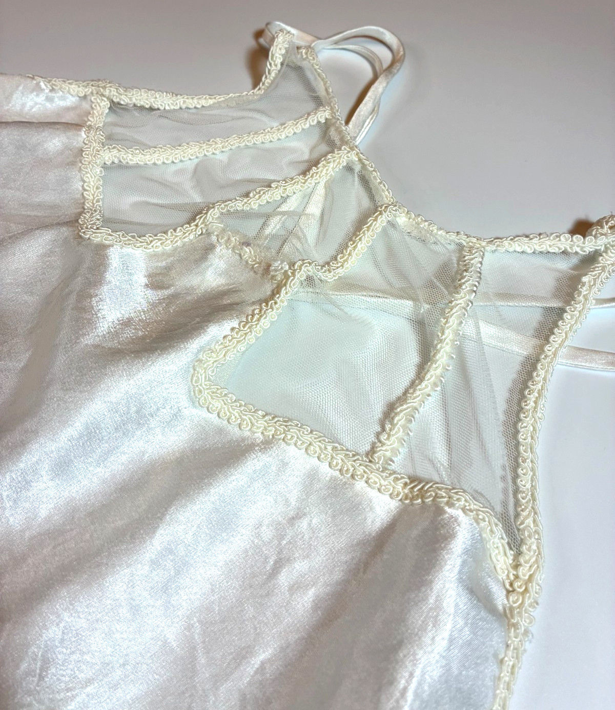 Vintage VICTORIA’s SECRET Ivory LONG NIGHTGOWN Small HALTER BACKLESS Gold Label