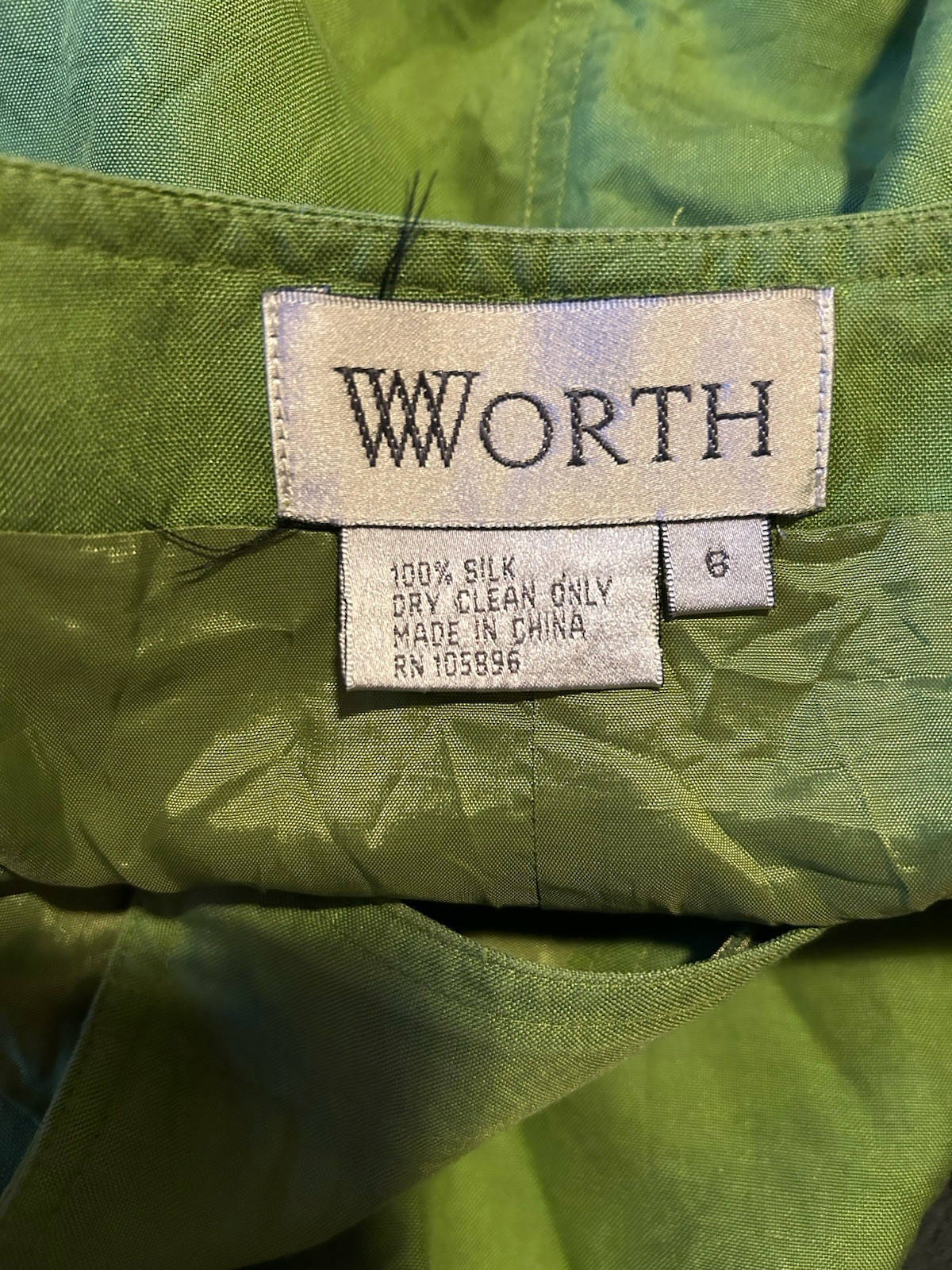 VINTAGE WORTH Green Silk Skirt With Zipper And Pockets Size 6