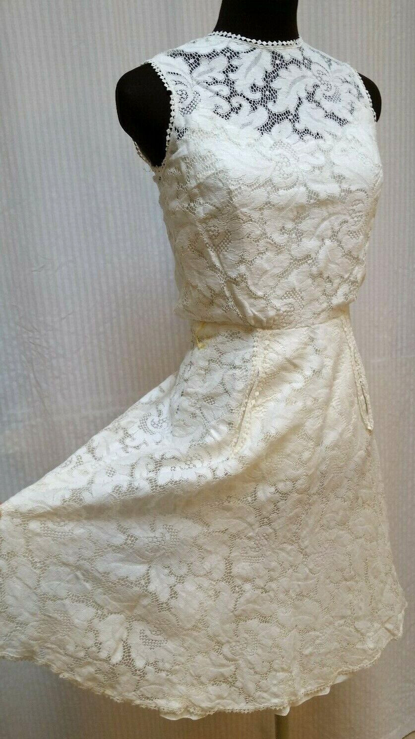 Vintage JUNIOR SOPHISTICATES ORIGINAL WHITE LACE DRESS – Size XXS
