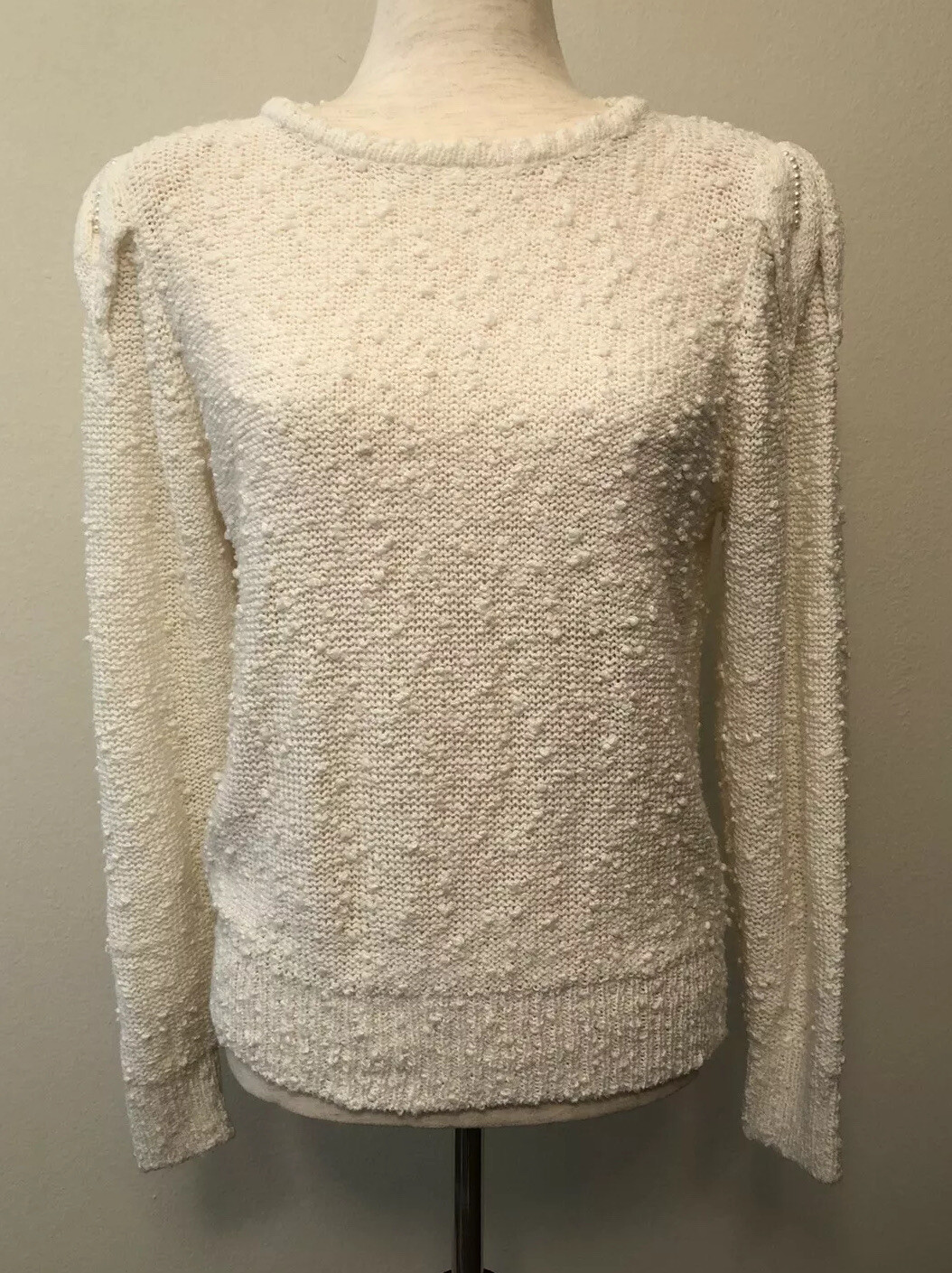 Vintage ‘70s Le Roy Knitwear Ivory Nubby Boucle Sweater Pearl Shoulder Detail M