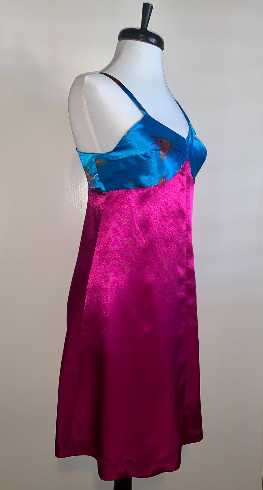 1960s Vintage Retro Mod Party Beautiful Silk Slip-Style Mini Dress
