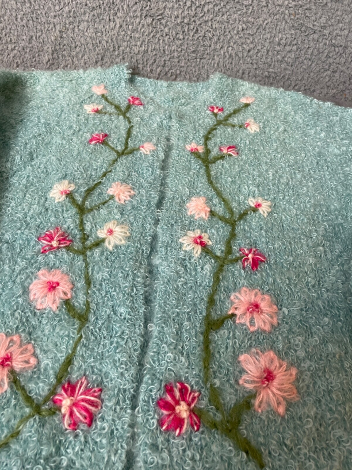 VTG Artisan Made Hand Knit Cardigan Sweater Womens S/M Aqua Pink Floral Nubby