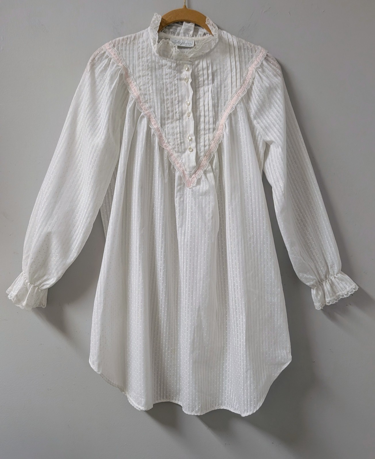 Vintage Night Flowers White Striped Swiss Dot Short Nightgown Cottage S/M Petite