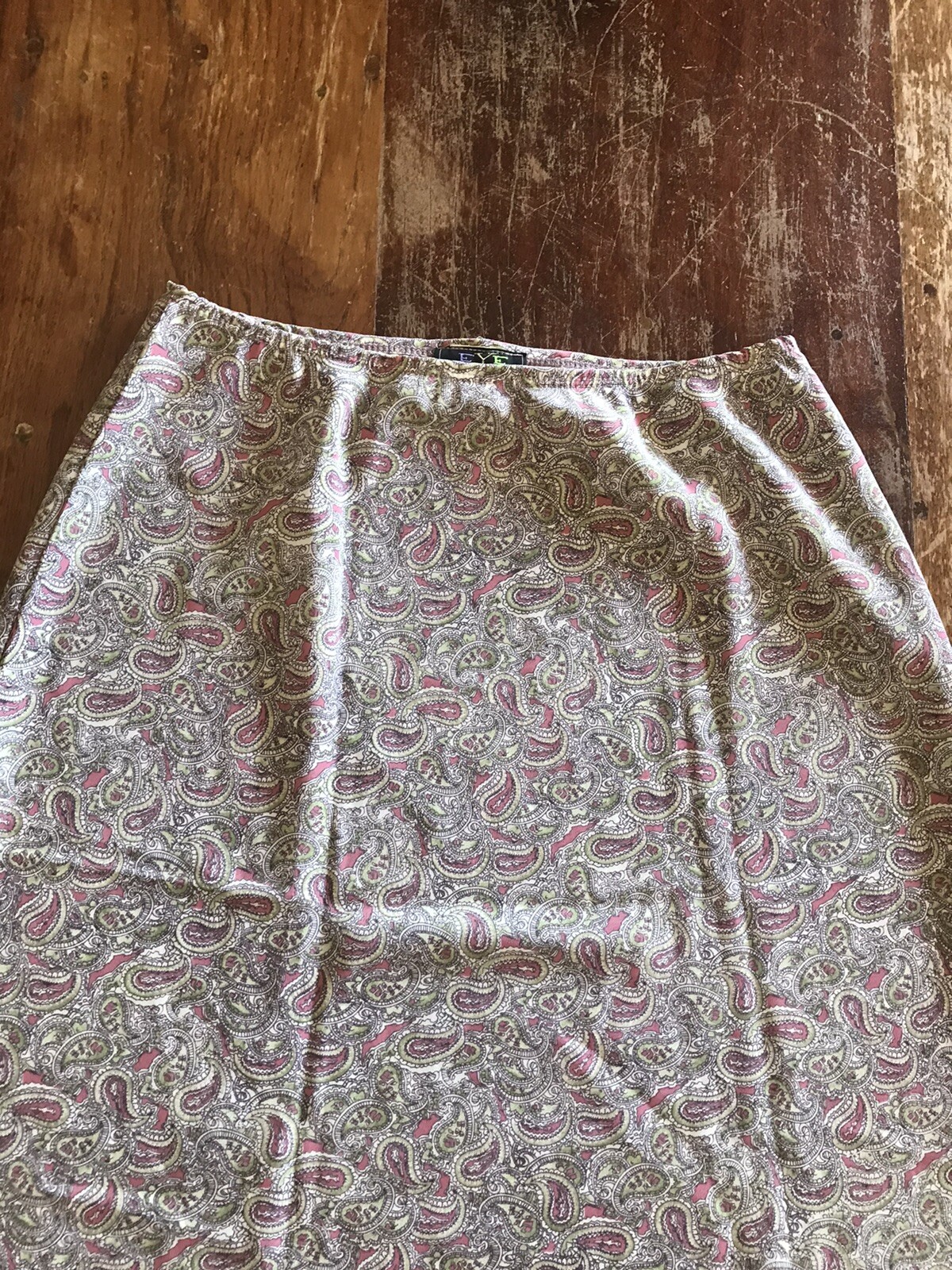vtg 90’s pink & green paisley skirt eye candy simple classic 90s look boho