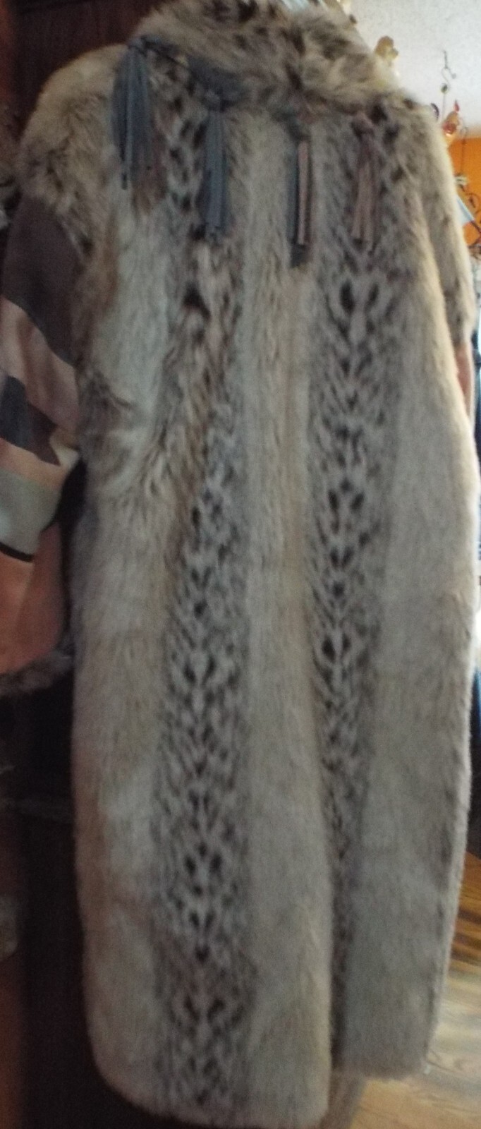 SANTA FE RE-CREATIONS – Vintage New Long Fur Fringe Western/Cowgirl Coat L/XL