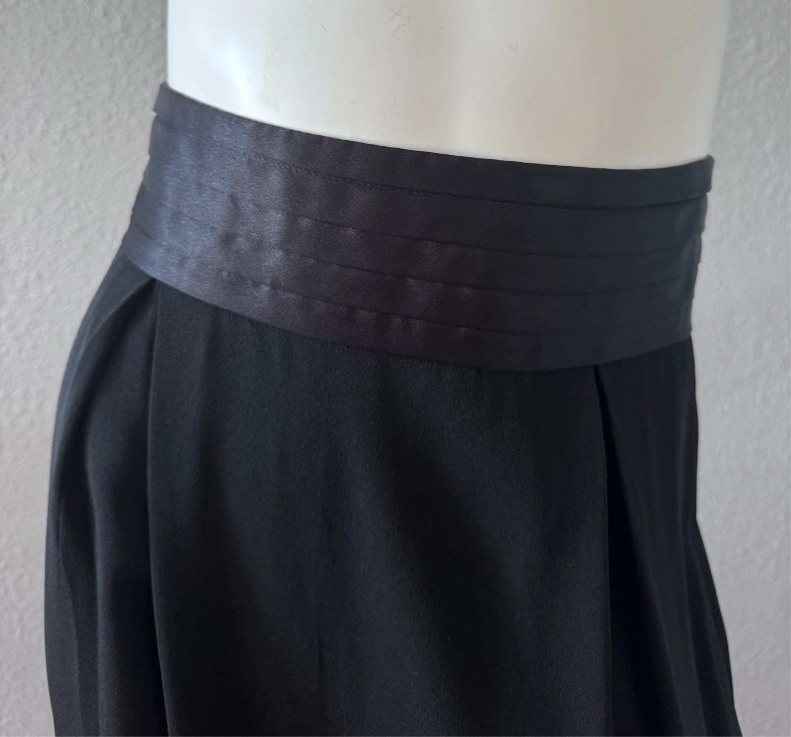 Vintage 80s Black High Waist TANGENTS Pencil Midi Skirt M