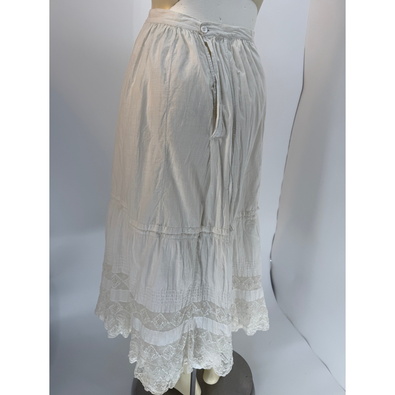 Antique Edwardian White Cotton Voile Petticoat Reticella Needle Lace 1880-1910