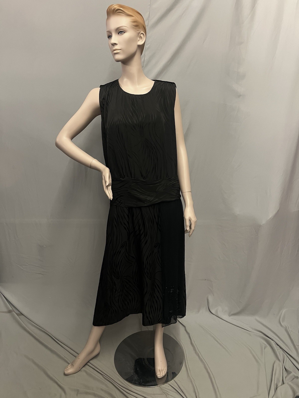 1920’s Elegant Black Silk Jacquard Dinner Gown