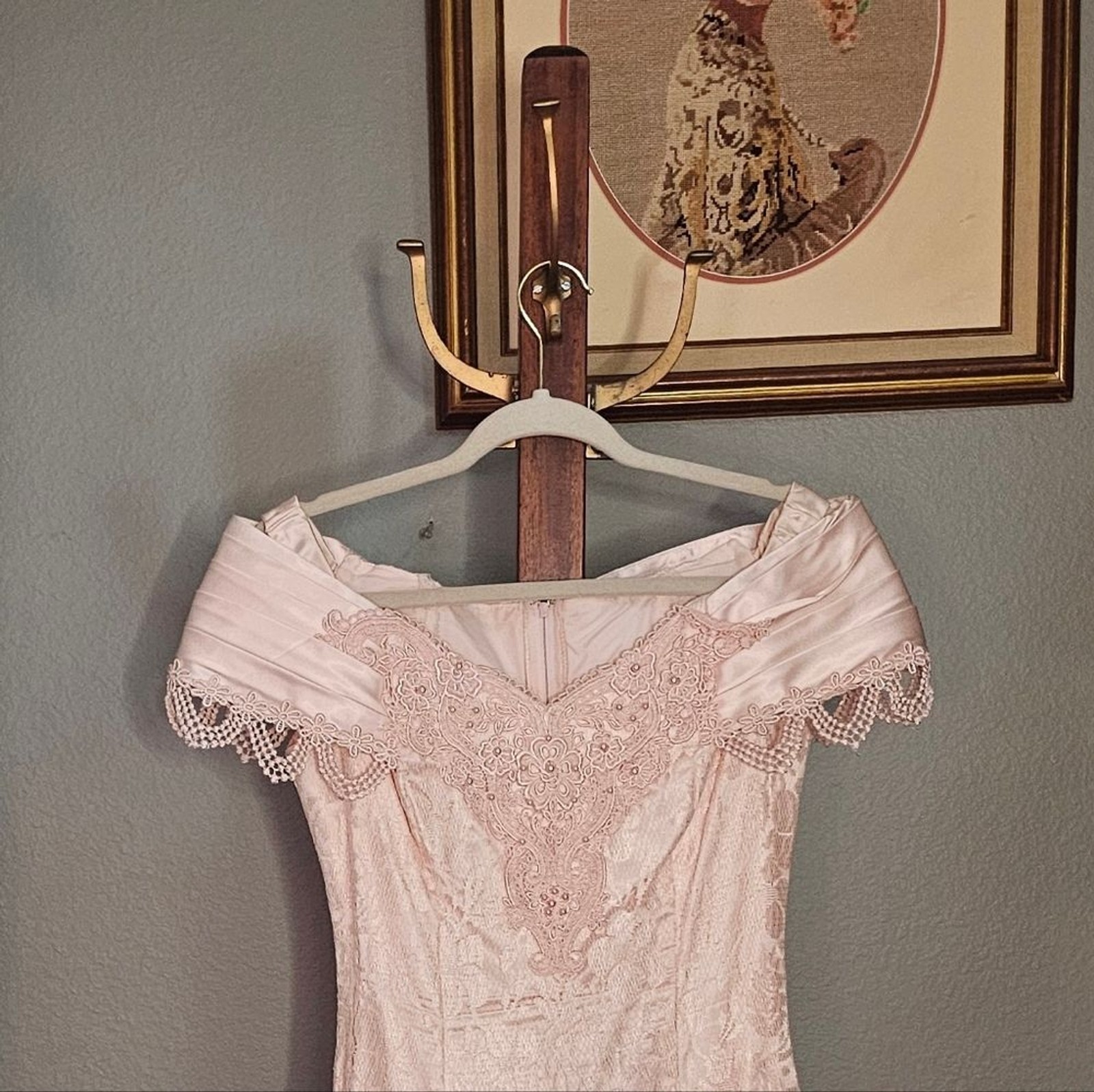 Michaelangelo Vintage Pink Lace Off-Shoulder Midi Dress Small