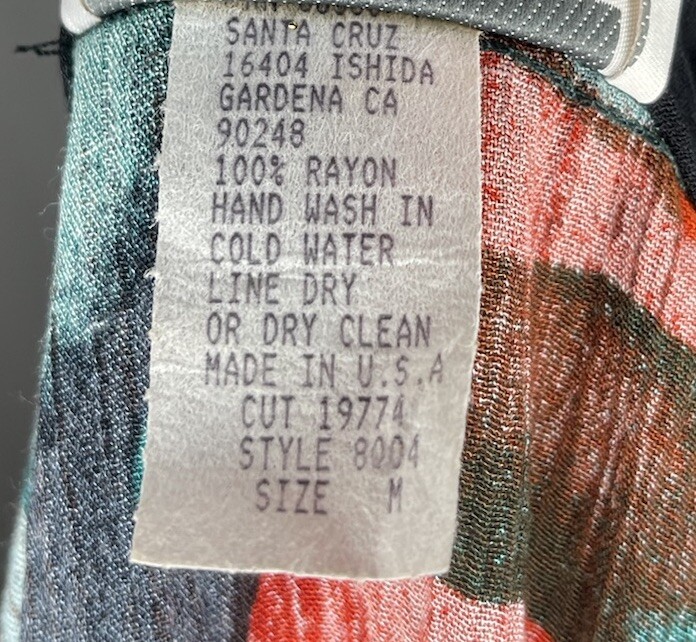 NWT VINTAGE SANTA CRUZ SPORTSWEAR WOMEN’S 1 BUTTON DRAPE TOP SPLATTER MEDIUM M