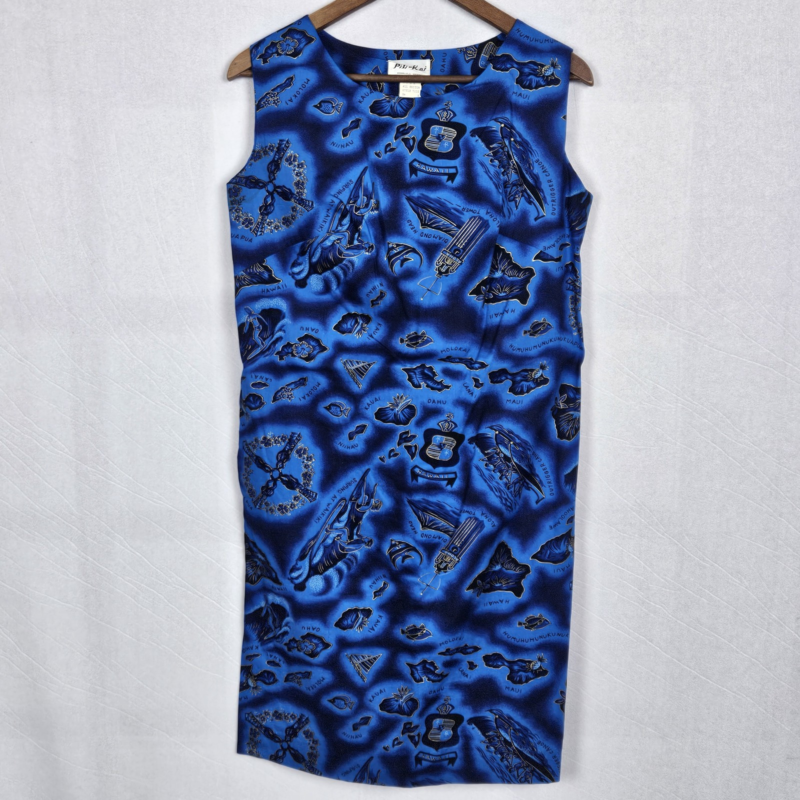 1960s Vintage Pili Kai Honolulu Hawaii Novelty Tiki Oasis Hawaiian dress Muu Muu