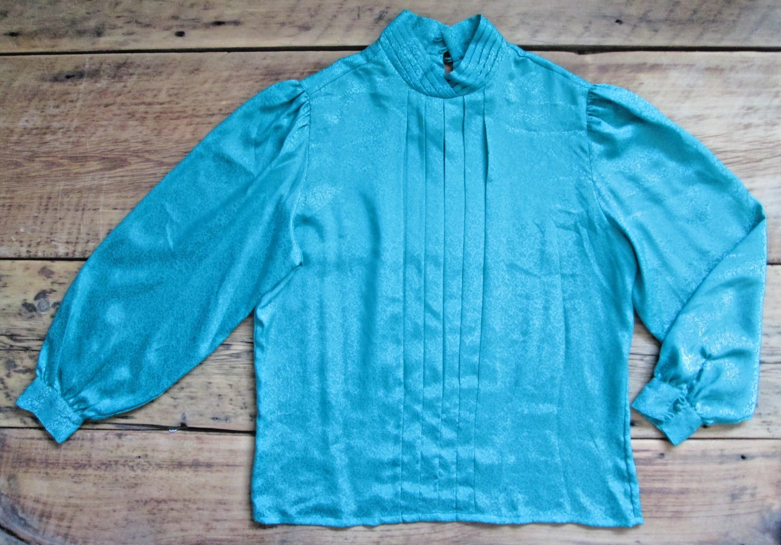 Vintage Christie & Jill Silky Blouse 12 Large Shirt Mandarin Collar Pleat Green