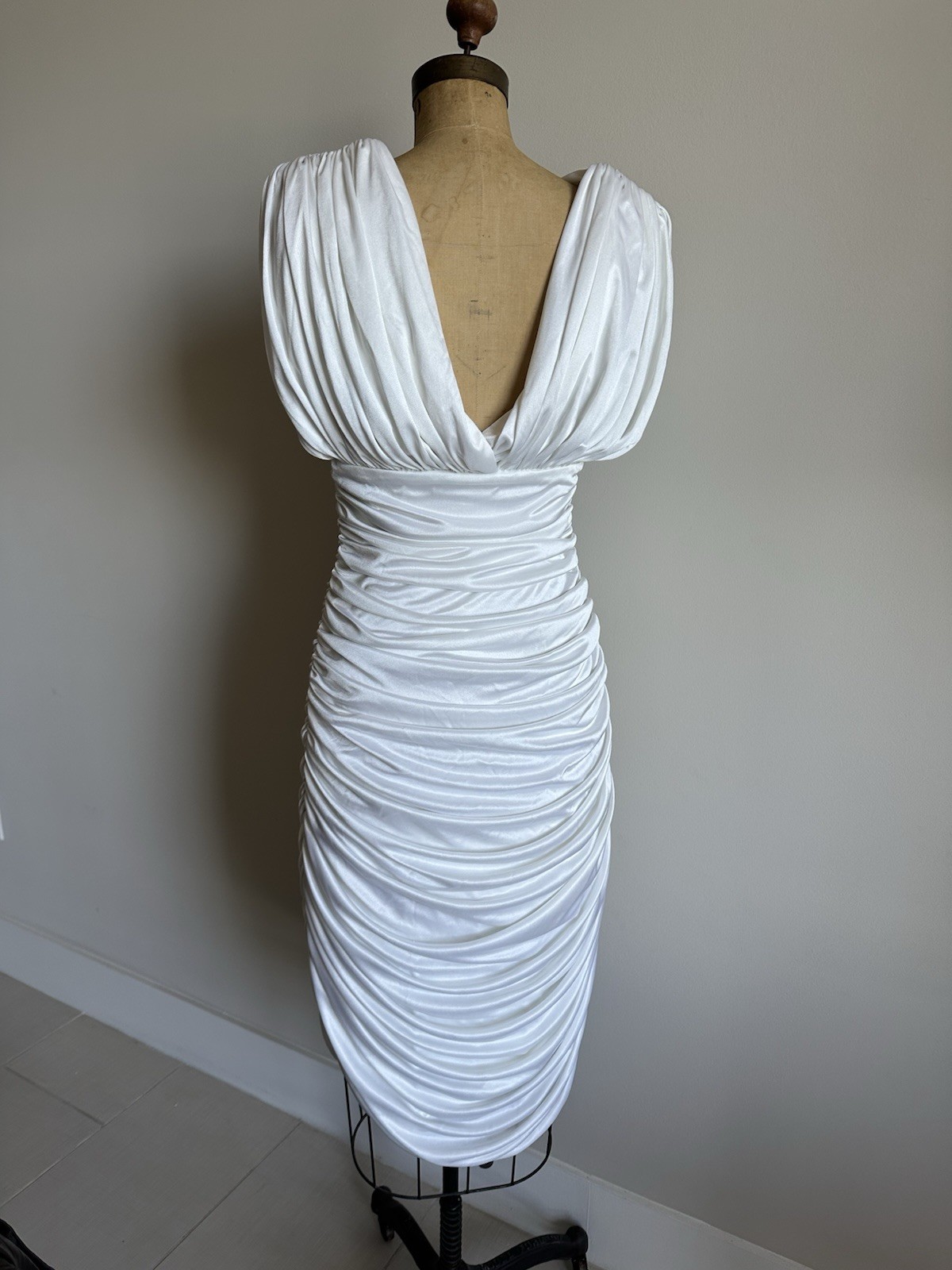 Vtg Lizzy & Johnny by Lucero Draped White Dress. Washed. May smell moth balls.