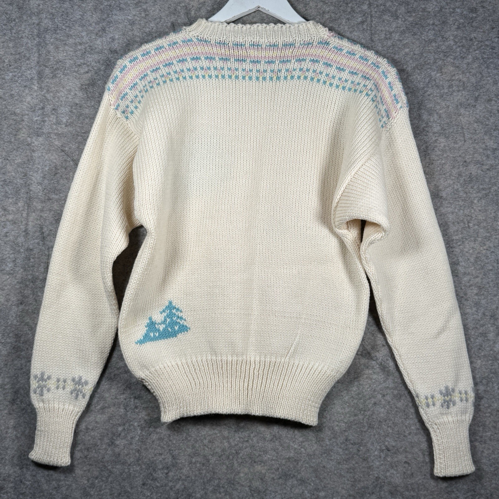 Womens Marceau White Blue Pink Holiday Theme Hand Knit Wool Sweater Size L 17×24