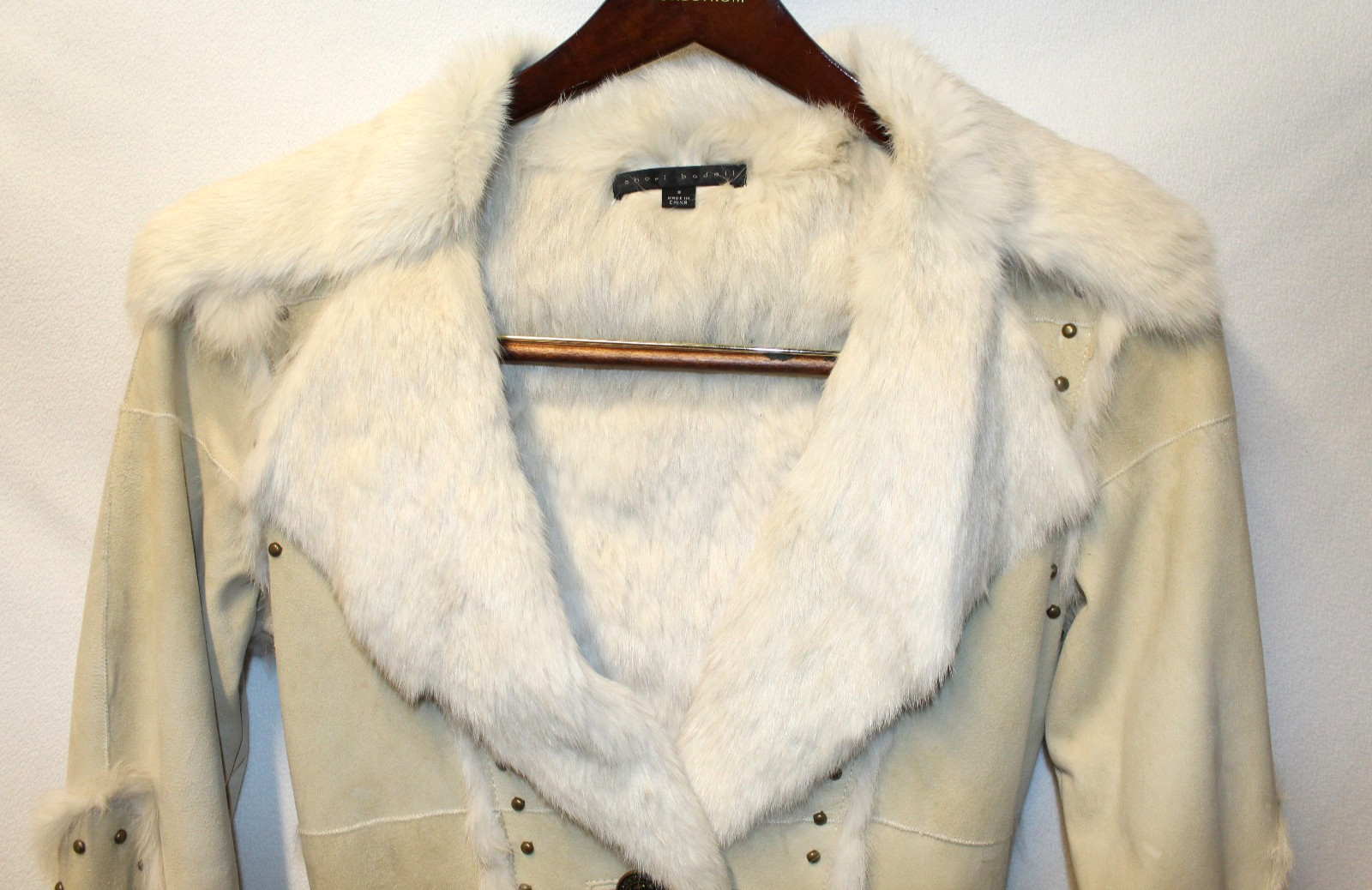 SHERI BODELL CREAM SUEDE LEATHER & FUR JACKET W/ GROMMET STUDS ACCENT ONE BUTTON