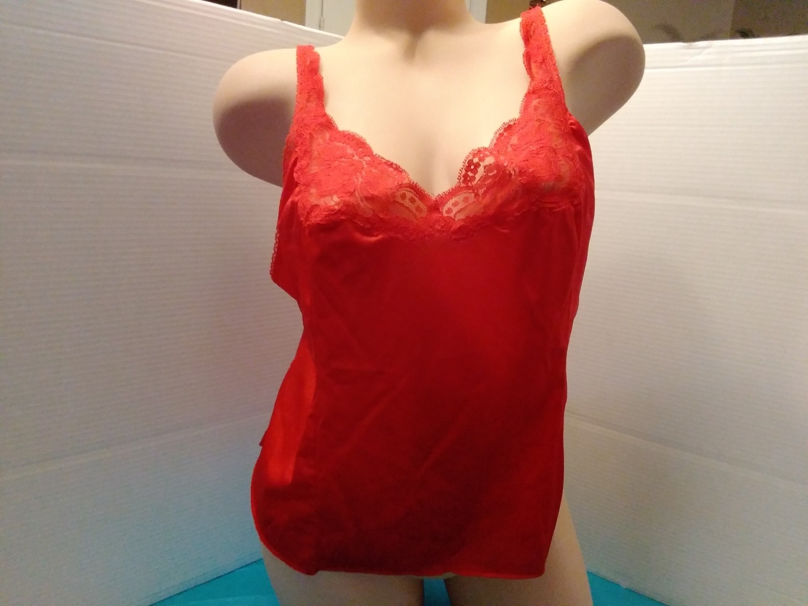 Olga Vintage Red Lace SZ 38 Cami Camisole Made USA