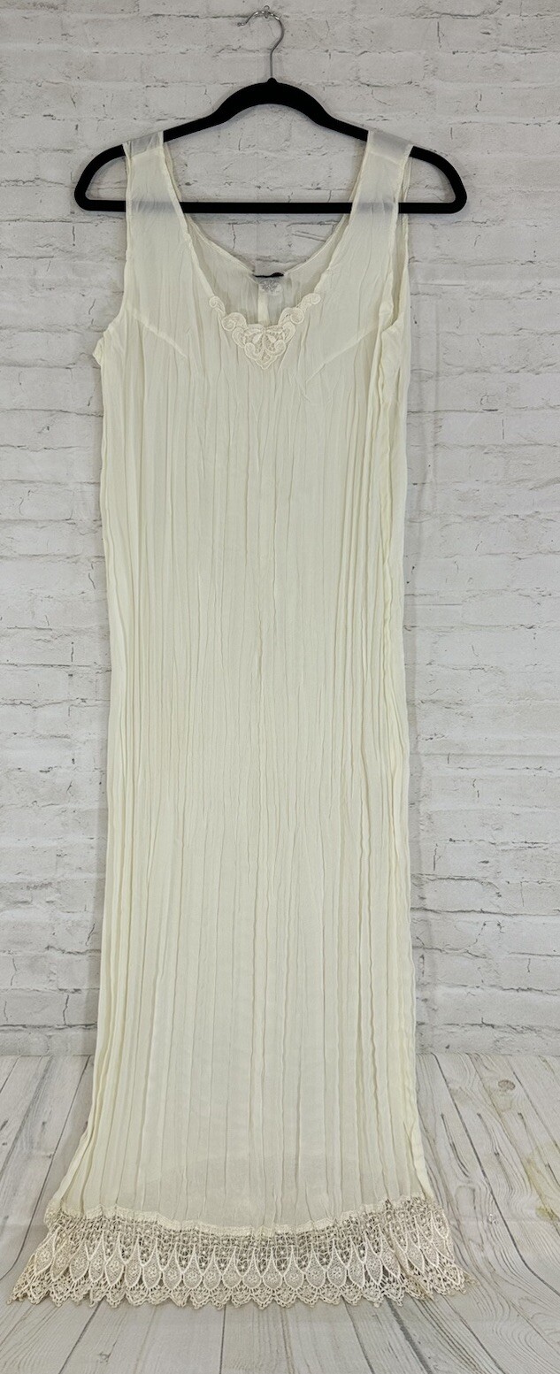 Cher Jacque Women Nightgown Vintage White One Size Lace Pleated Whimsical