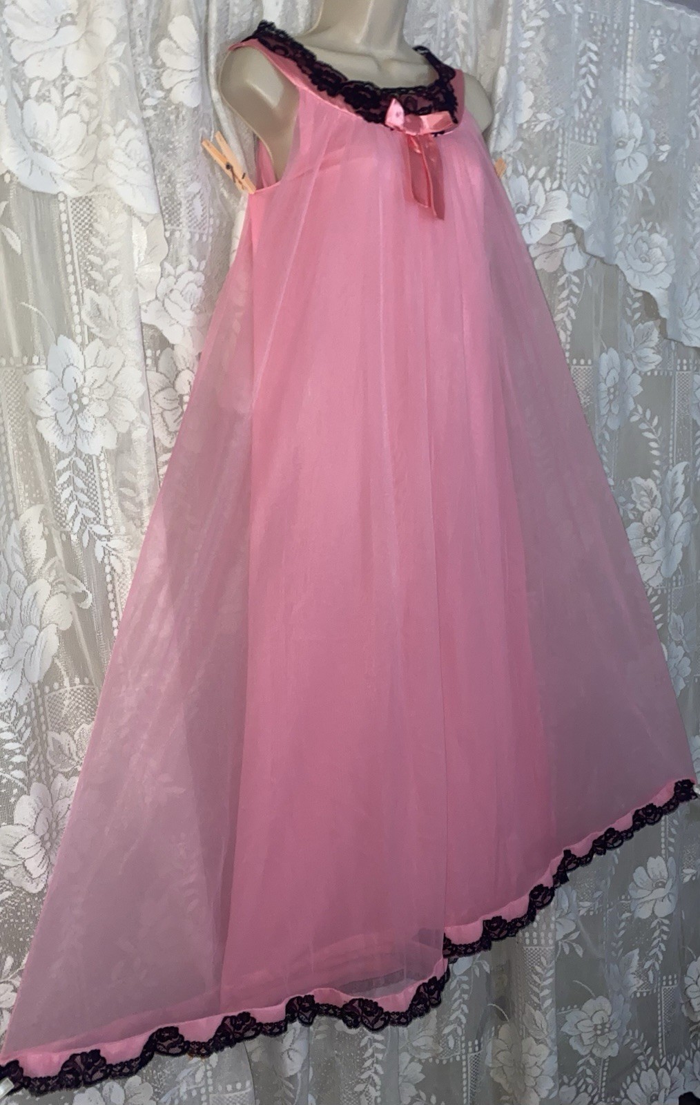 VTG XS S M GLAM Vanity Fair DEEP Pink Db Chiffon Nightgown w Satin & Black Lace