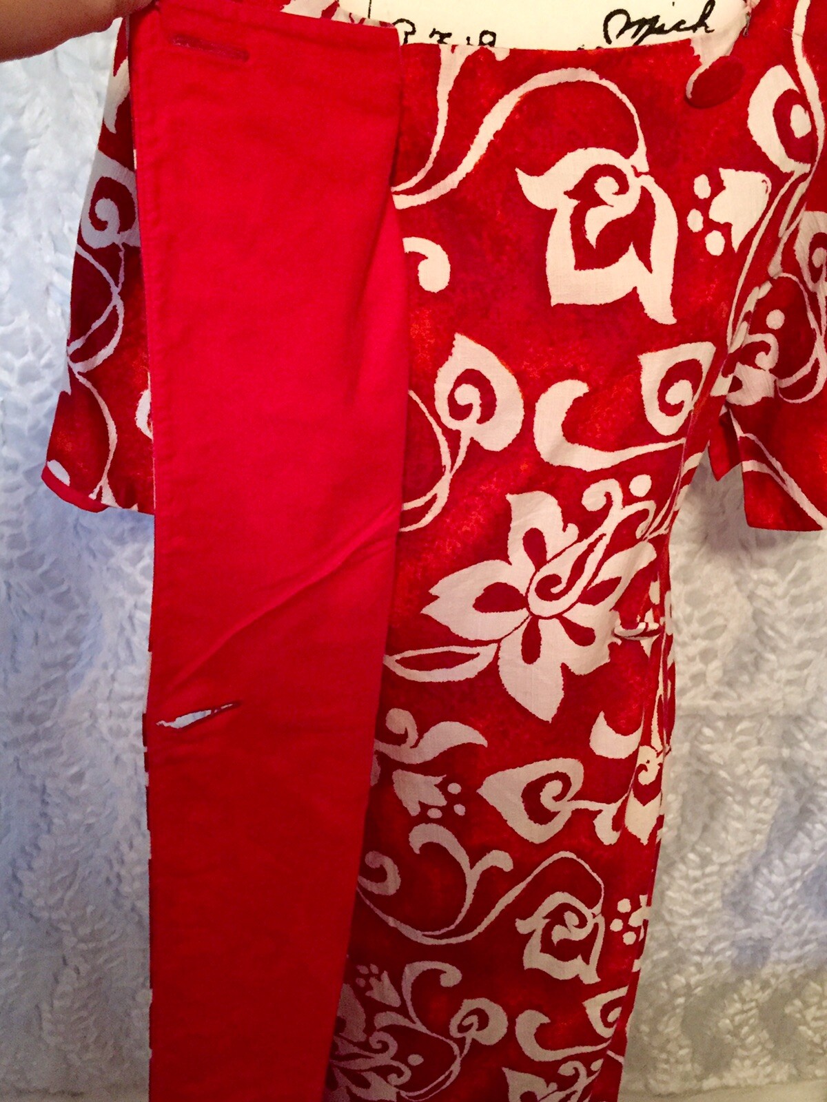 VTG 1960s to 1970s Kiyomi of Hawaii Muumuu Wrap Dress Red Orange Floral Medium