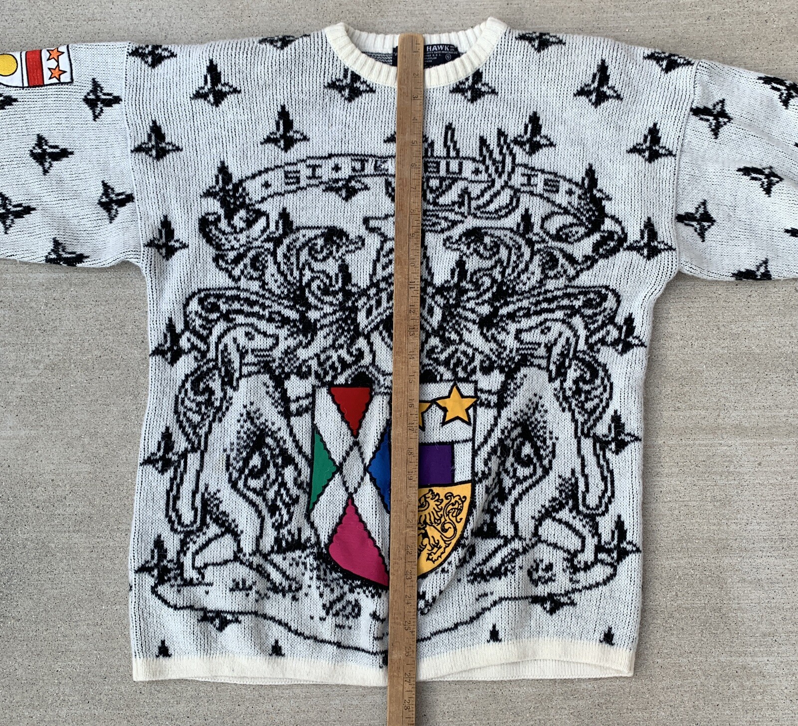 Vintage 1980s Kitty Hawk Heraldic Crest Acrylic Knit Sweater Size S Oversized