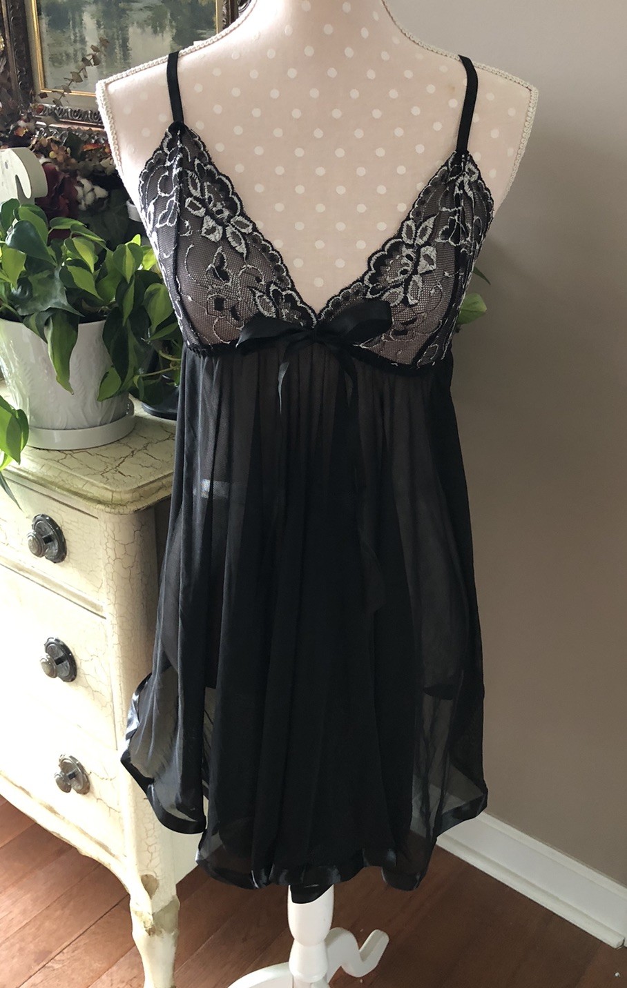 Black Babydoll Nightie Nightgown Sexy Full Sweep Skirt W/Silver Accents Size 3XL