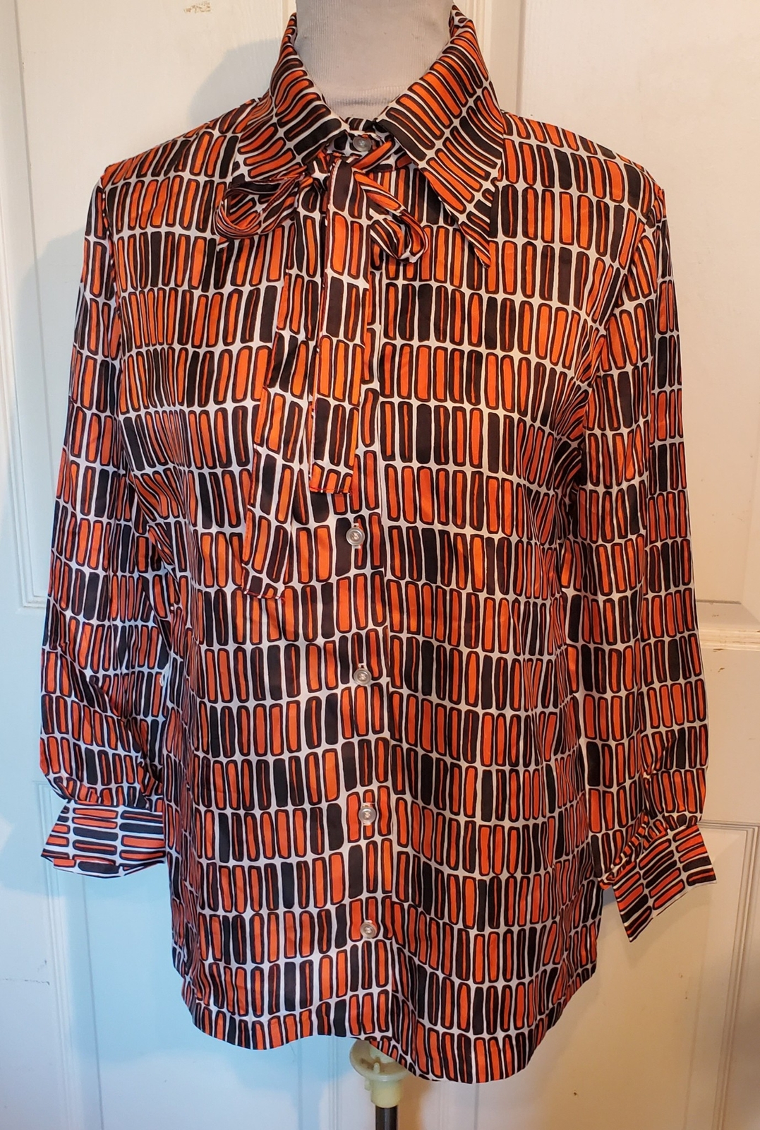 Vintage 70s Orange Black & White Acetate Long Sleeved Blouse 18 B42