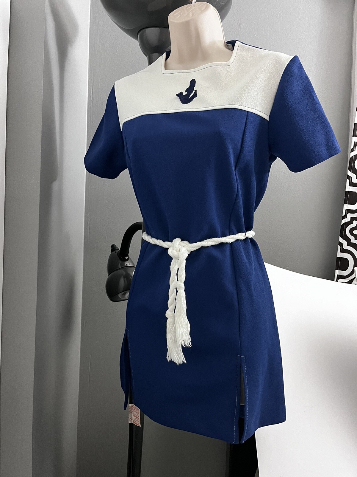 1970s Retro MINI DRESS-Navy Look-Anchor Motif-Side Slits-Braided Rope Belt-Sz 8?