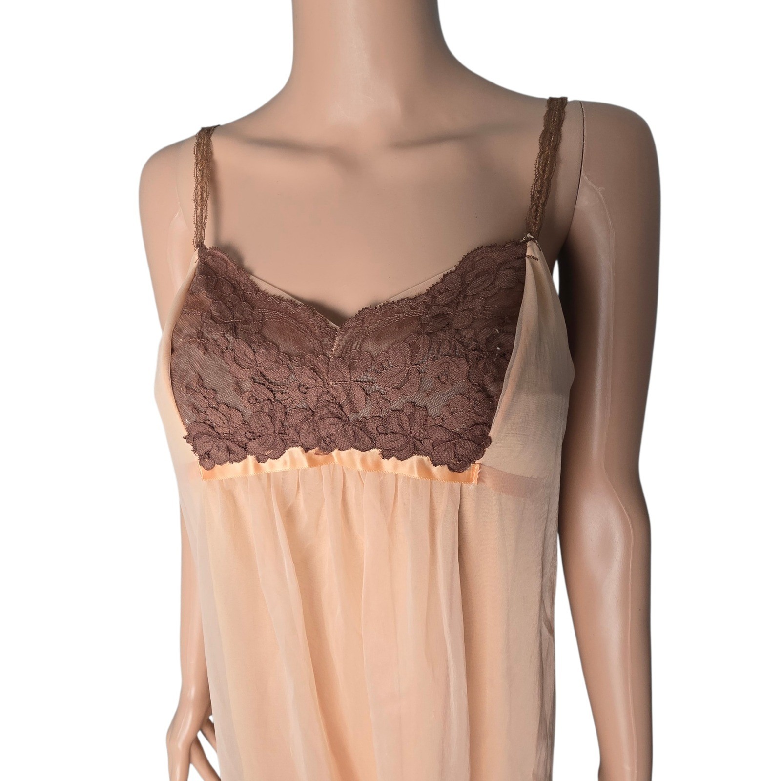 Vintage Vanity Fair Peach Nylon Nightgown Sheer Lace Overlay Empire Waist 34