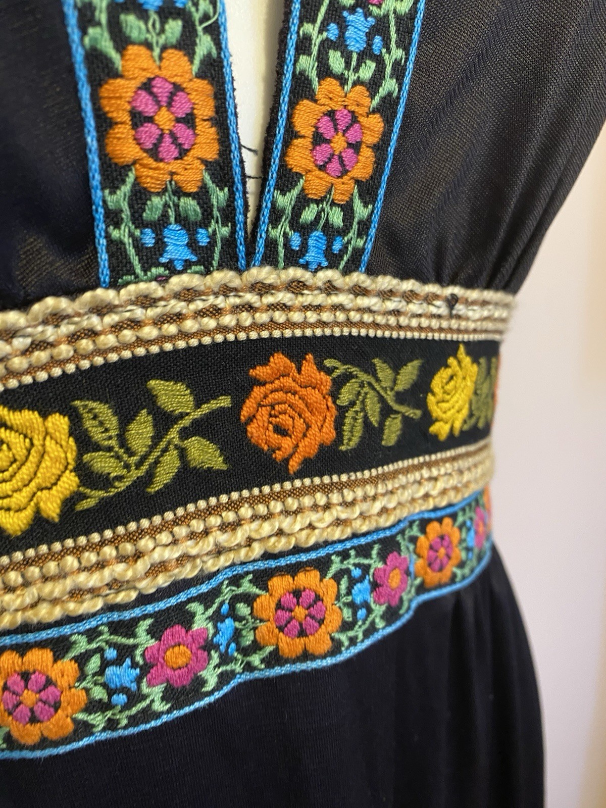 VTG 70s Black Embroidered Floral Deep V Maxi Dress Empire Waist Sleeveless M