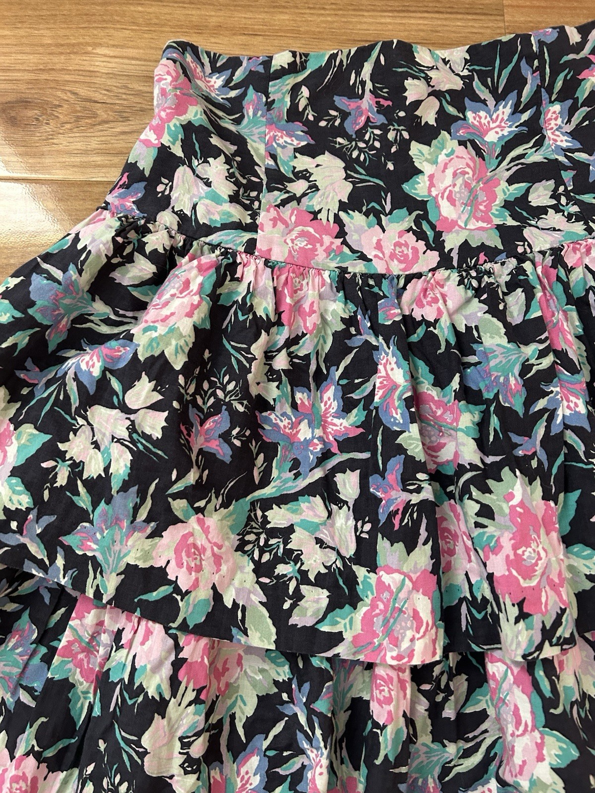 Vintage 80s 90s Laura Ashley Floral Tiered Skirt Women’s Medium Cottage Core