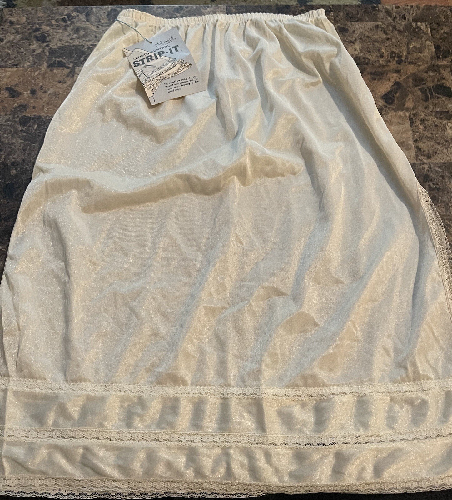 VINTAGE PHIL MAID LINGERIE HALF SLIP! SMALL CREAM. NEW! LENGTH CONTROL!