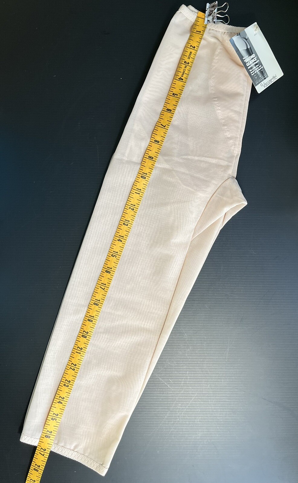 NOS VASARETTE ‘SECOND GLANCE’ CALF LENGTH GIRDLE SIZE MEDIUM NUDE DACRON LYCRA