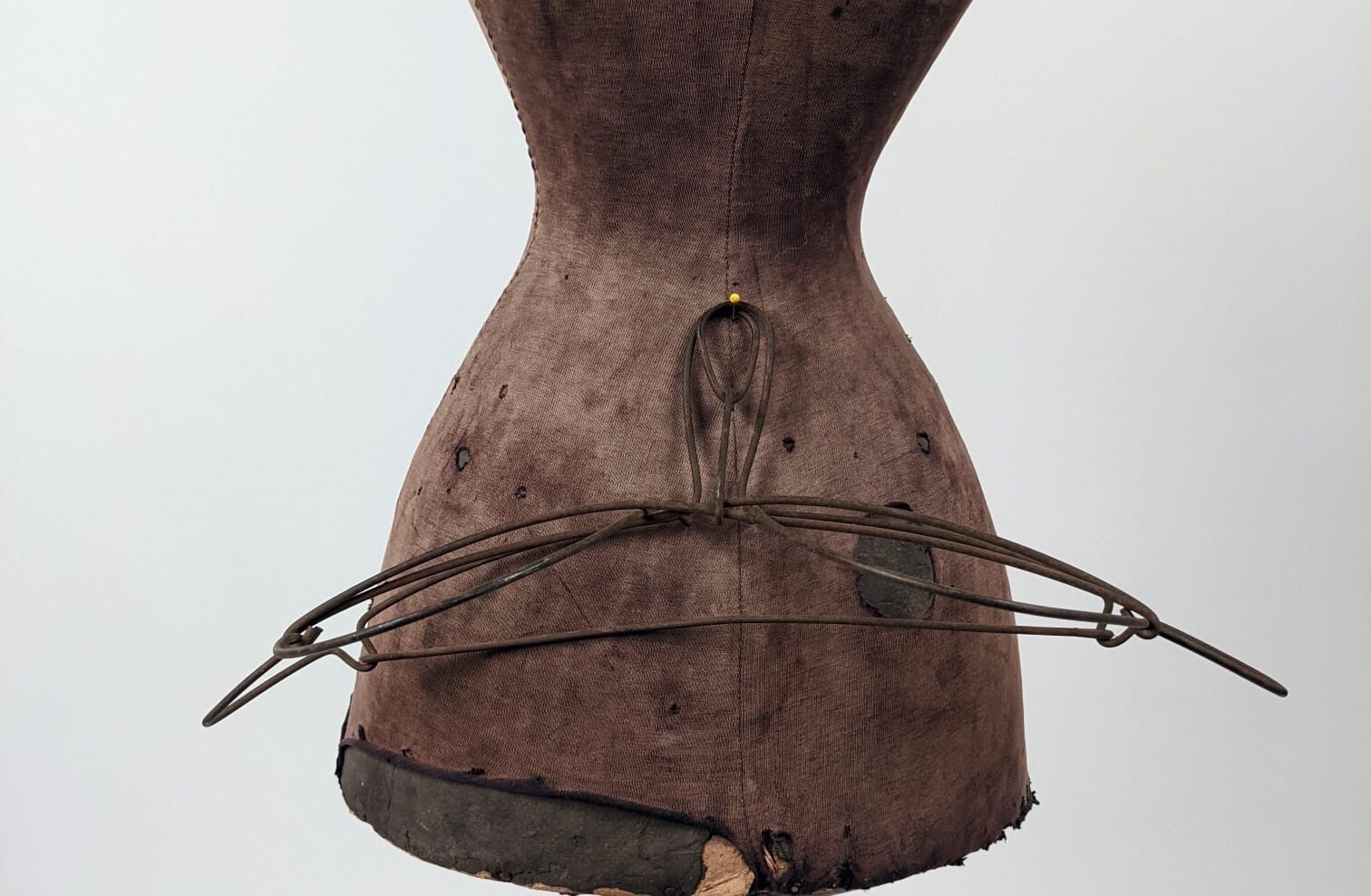 MOST BIZARRE VICTORIAN 19THC WIRE SHELF BUSTLE FOR DRESS