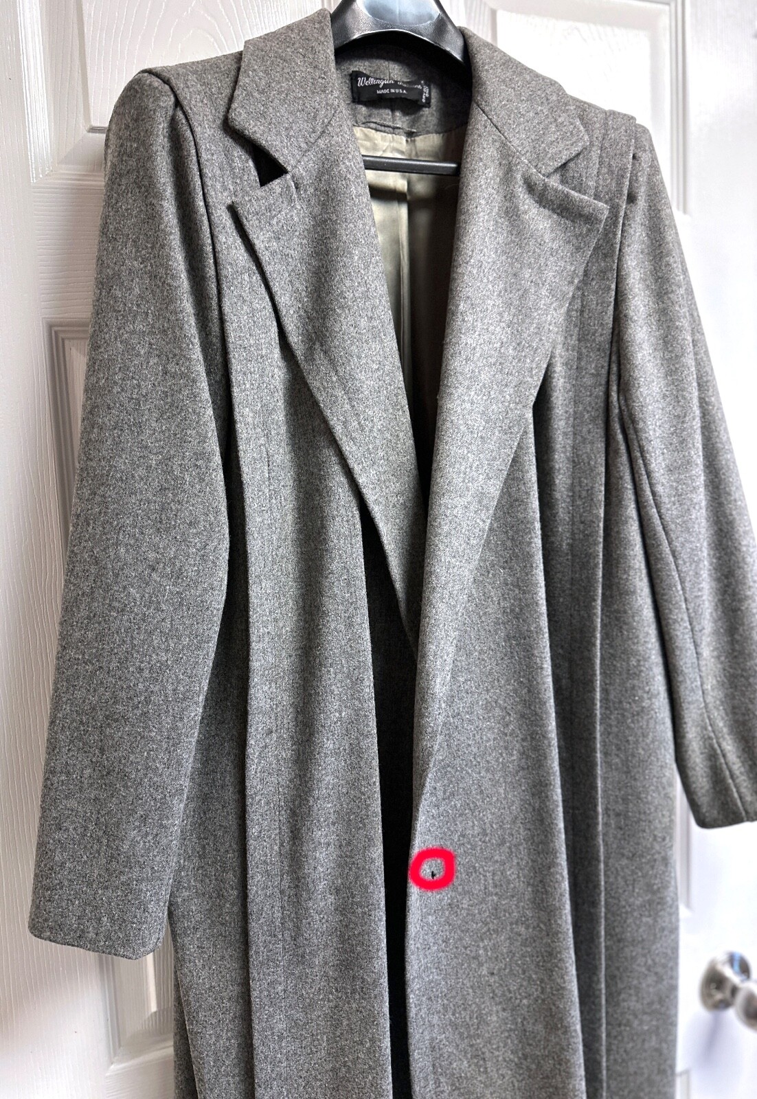 Vintage Women’s Wellington Fashions „Featherlite” Long 100% Wool Coat 46″ Bust