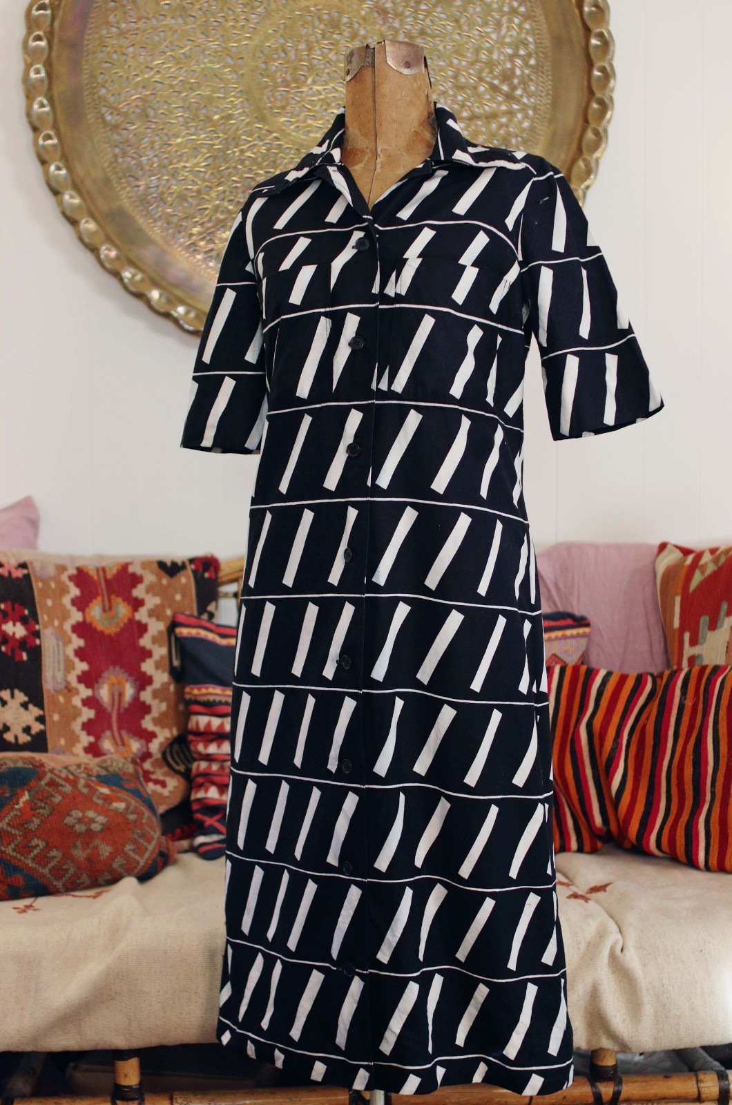 1970s MARIMEKKO Design Research Black White Print Collared shirtdress dress