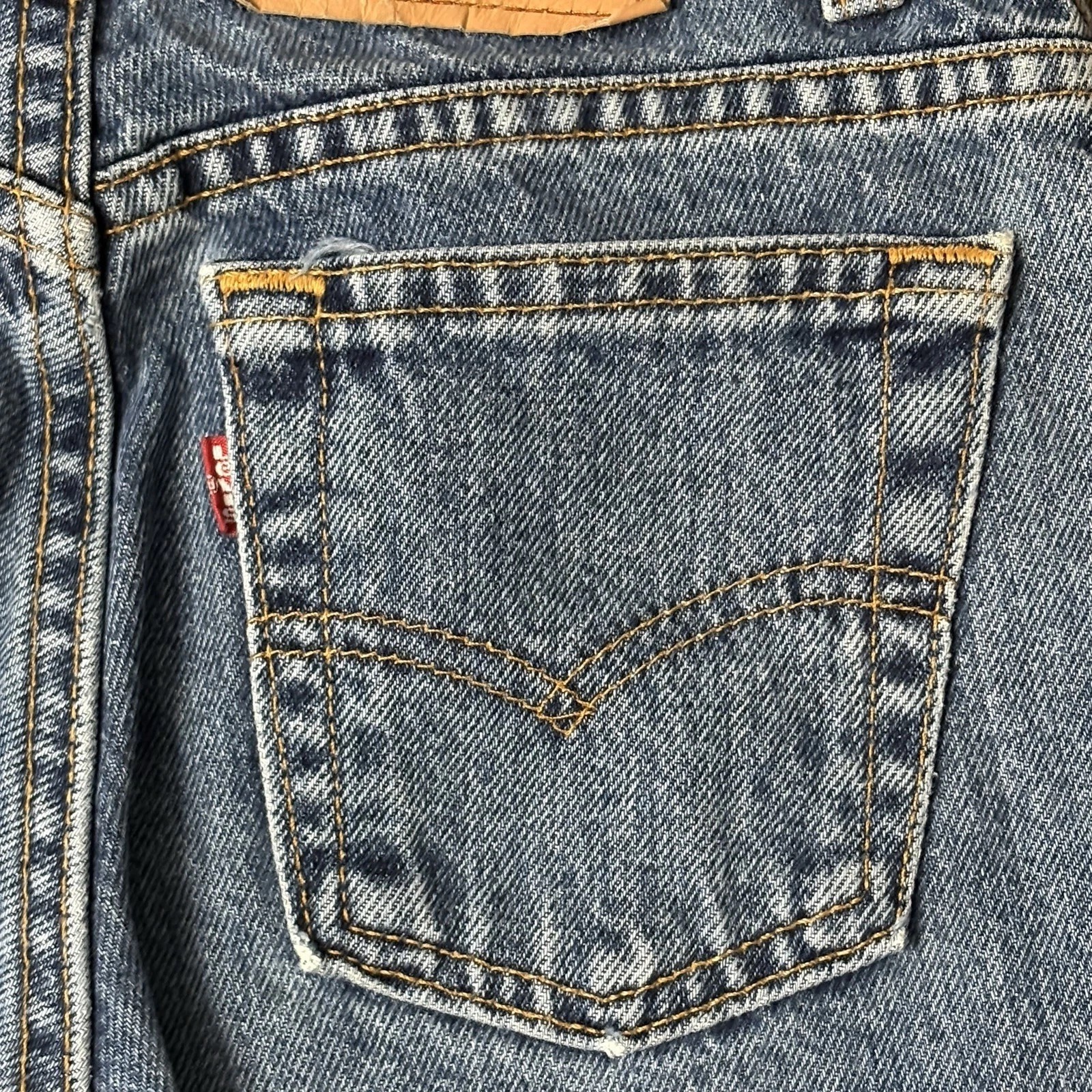 Vtg 90’s 550 Levi’s paper tag Y2K Indi 24/26 high waist Mom Jeans USA Stonewash