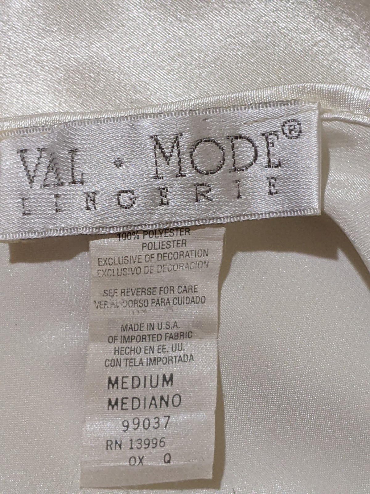 Vintage Val Mode Ivory Shiny Lingerie Dress Roses Lace Tiny Pleats M