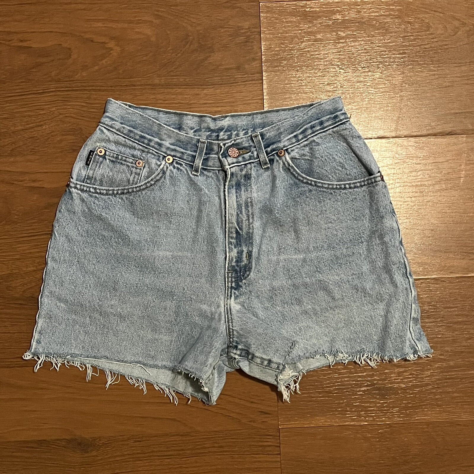 Vintage Chic Jeans Light High Waisted Shorts Denim Y2K 26” Waist